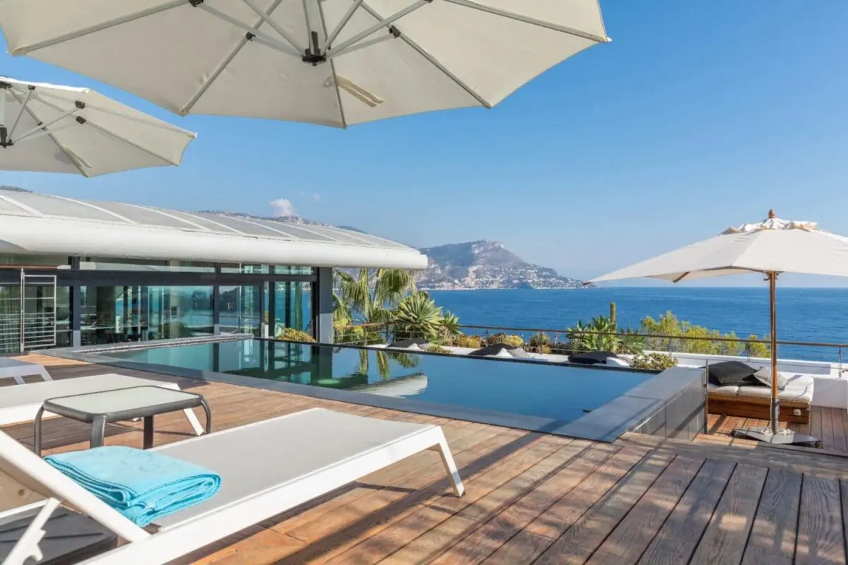 Honeymoon planning, Villa O