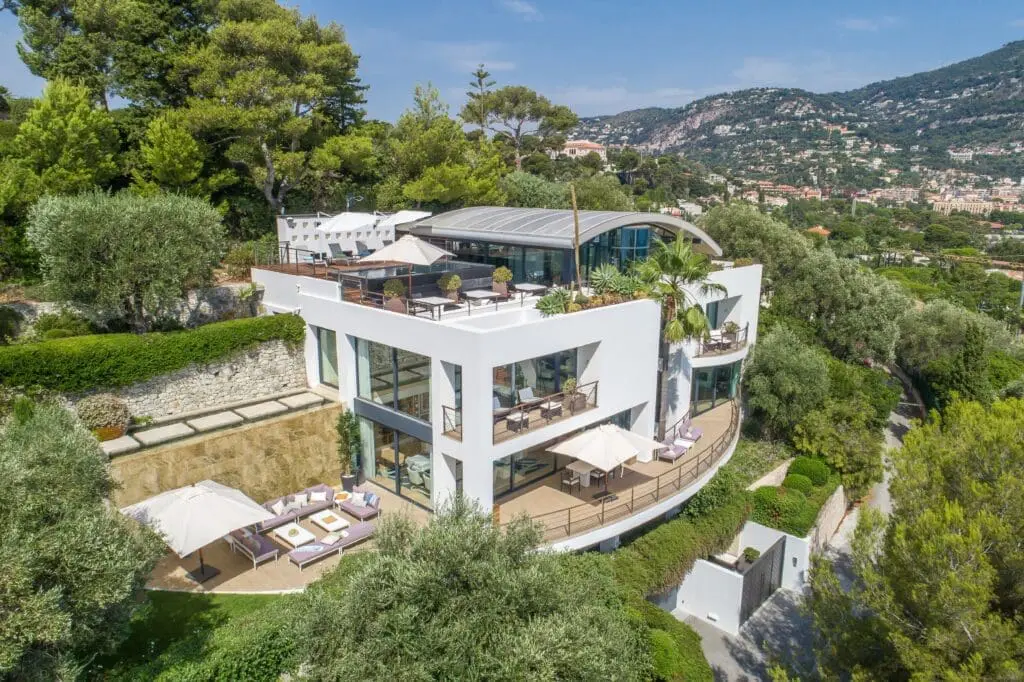 Honeymoon planning, Villa O