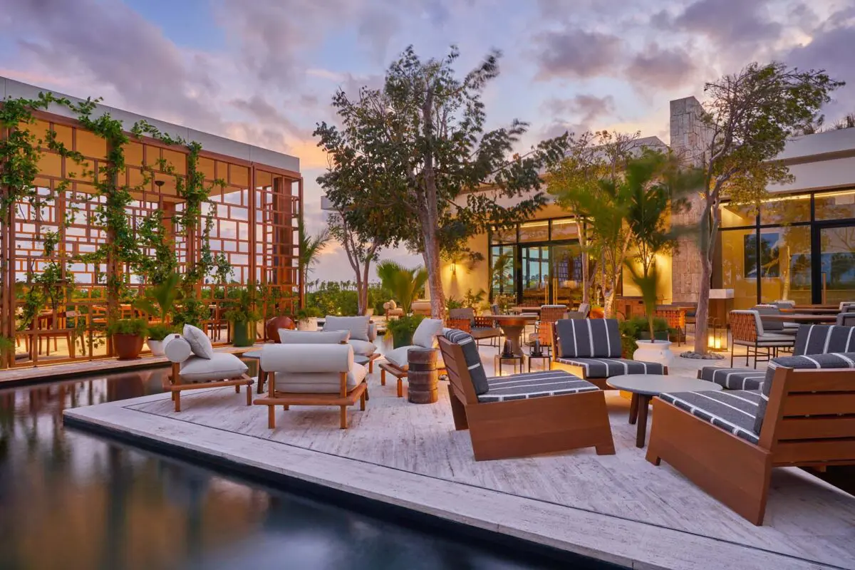Luxury outdoor lounge area at the Waldorf Astoria Beverly Hills, perfect for a Beverly Hills wedding.