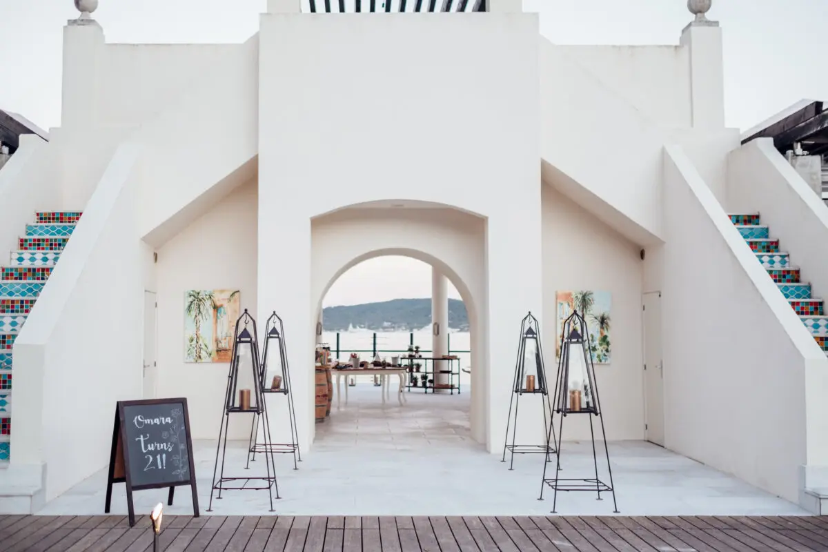 COMO Le Beauvallon wedding venue with white architecture and sea view. 