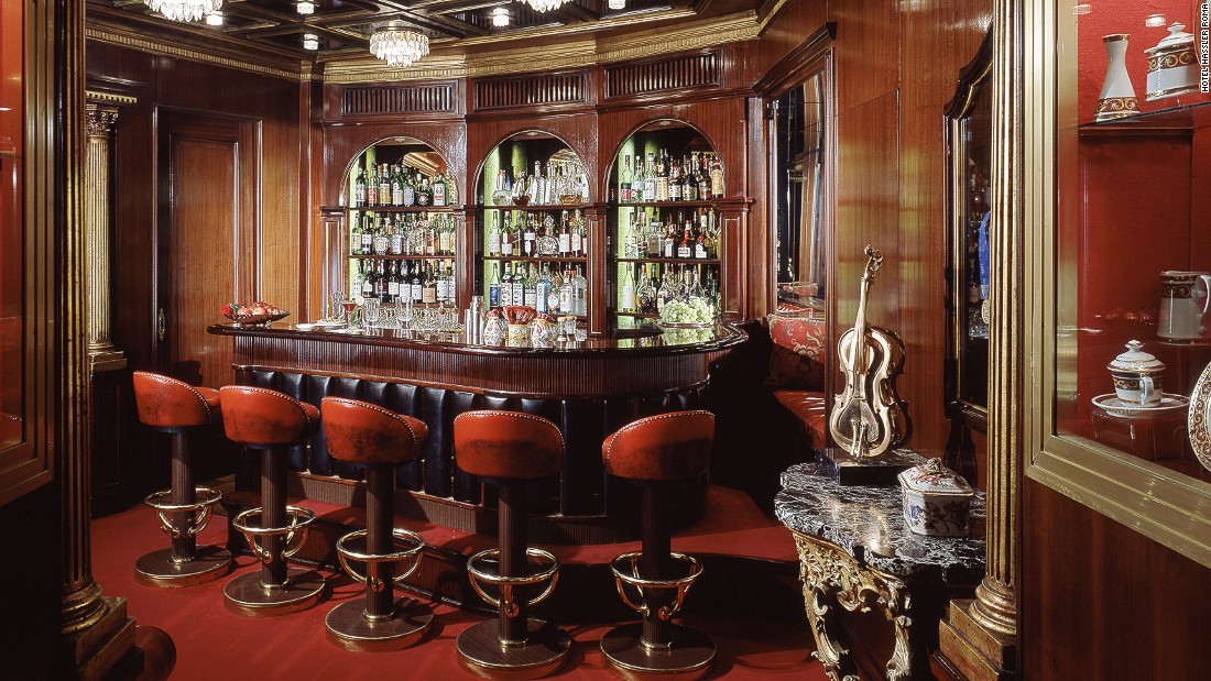 Alluring Bar