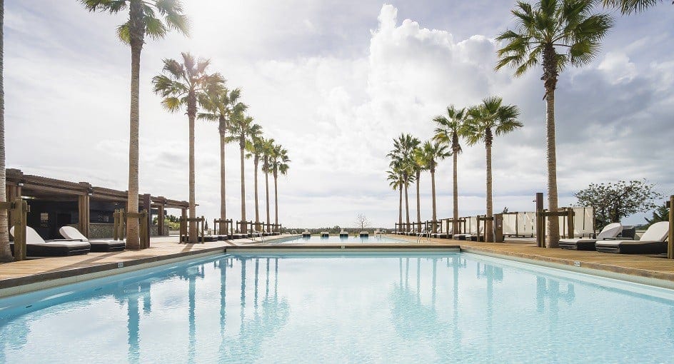 Palms Pool Bar