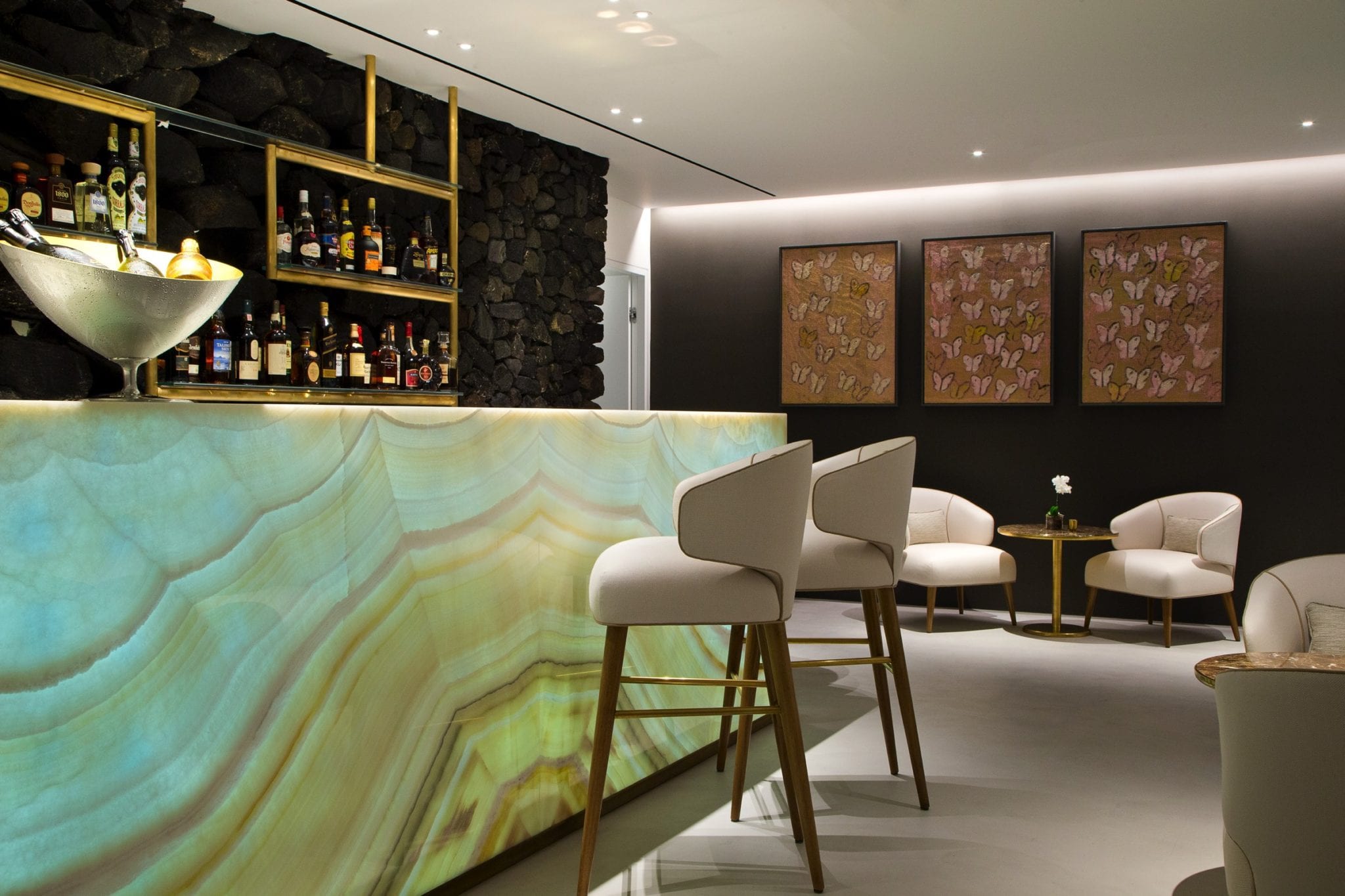 363 Champagne Lounge
