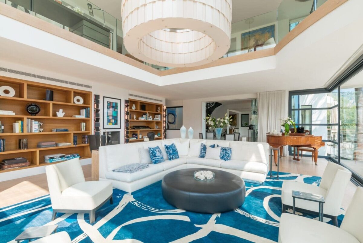 Honeymoon planning, Villa O