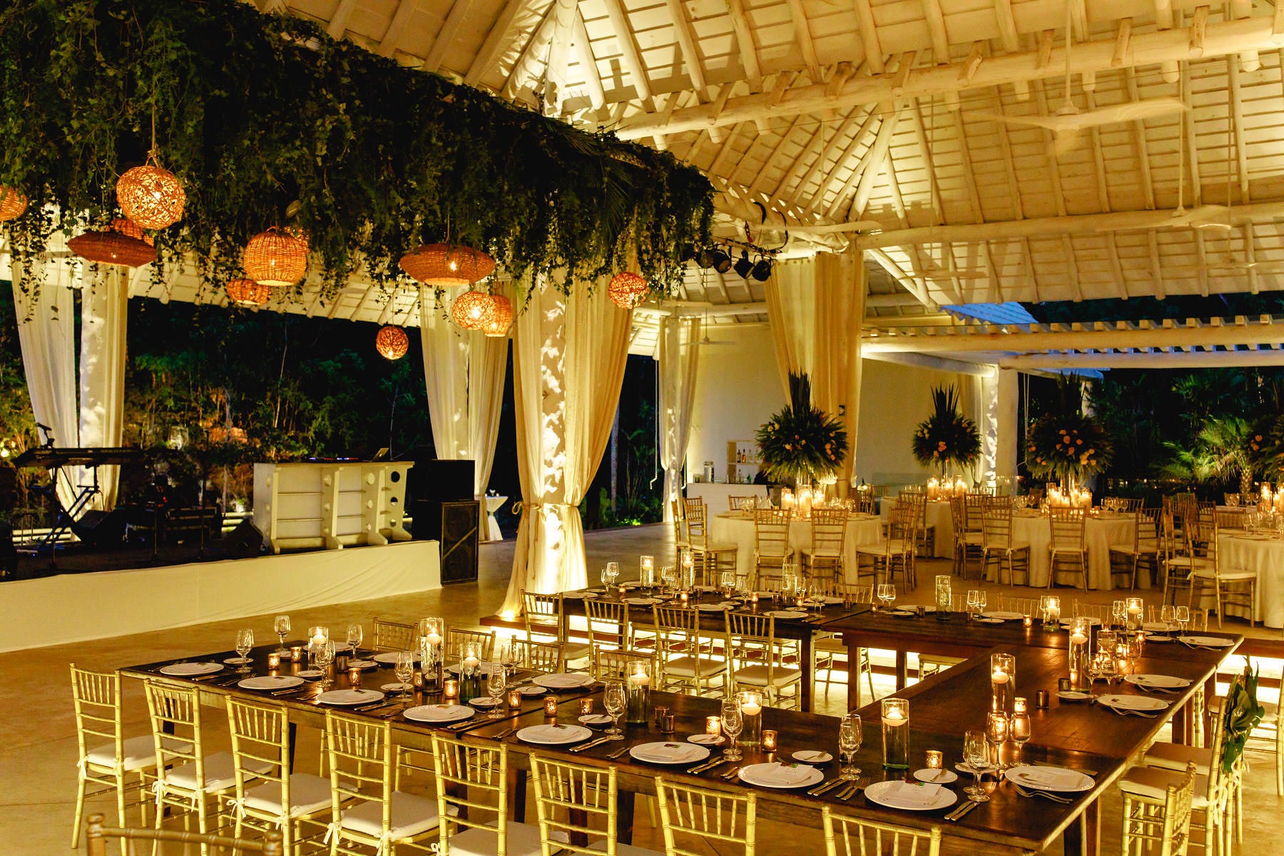 Elegant Riviera Maya ceremonies setup at Banyan Tree Mayakoba.