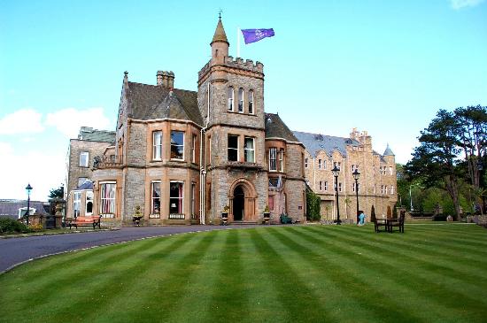 Culloden Estate and Spa in Ireland, summer honeymoon