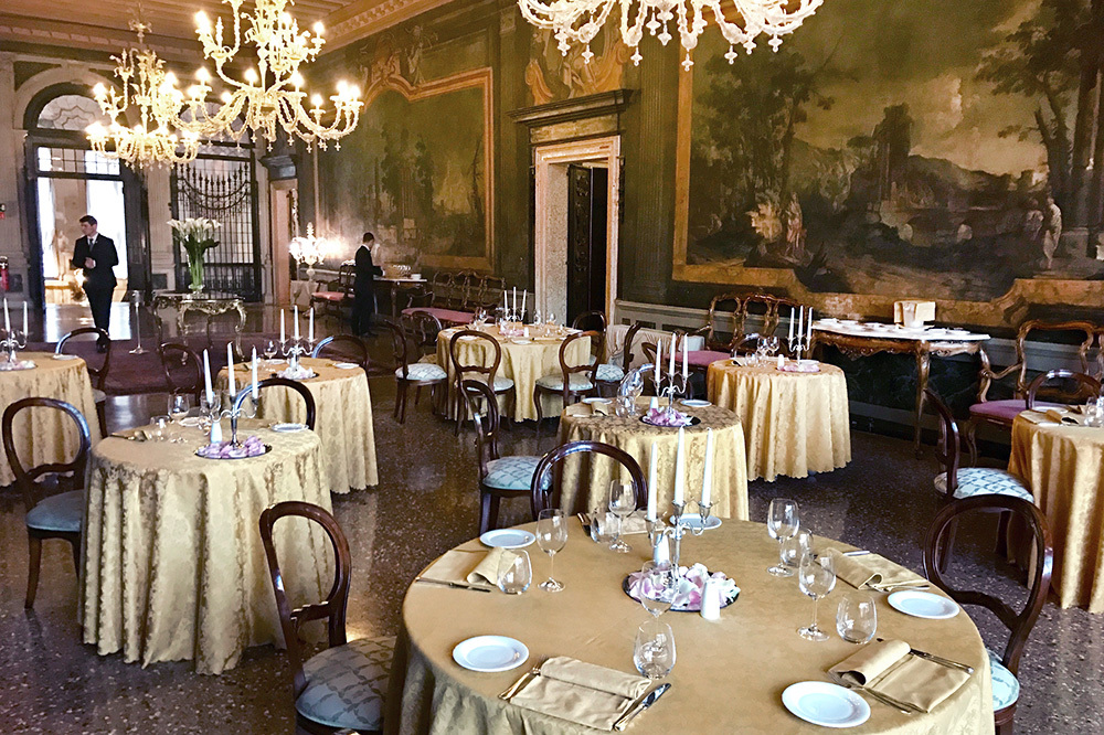 L\' Alcova Restaurant