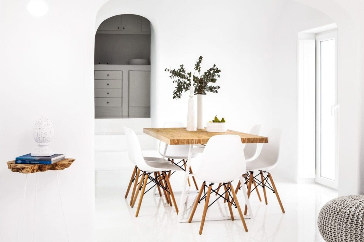 Honeymoon planning, Villa Erossea