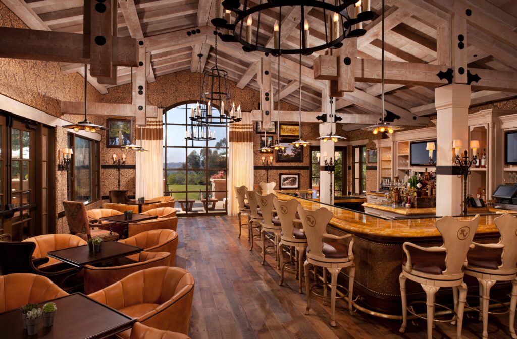 Elegant bar and lounge area, ideal wedding location.