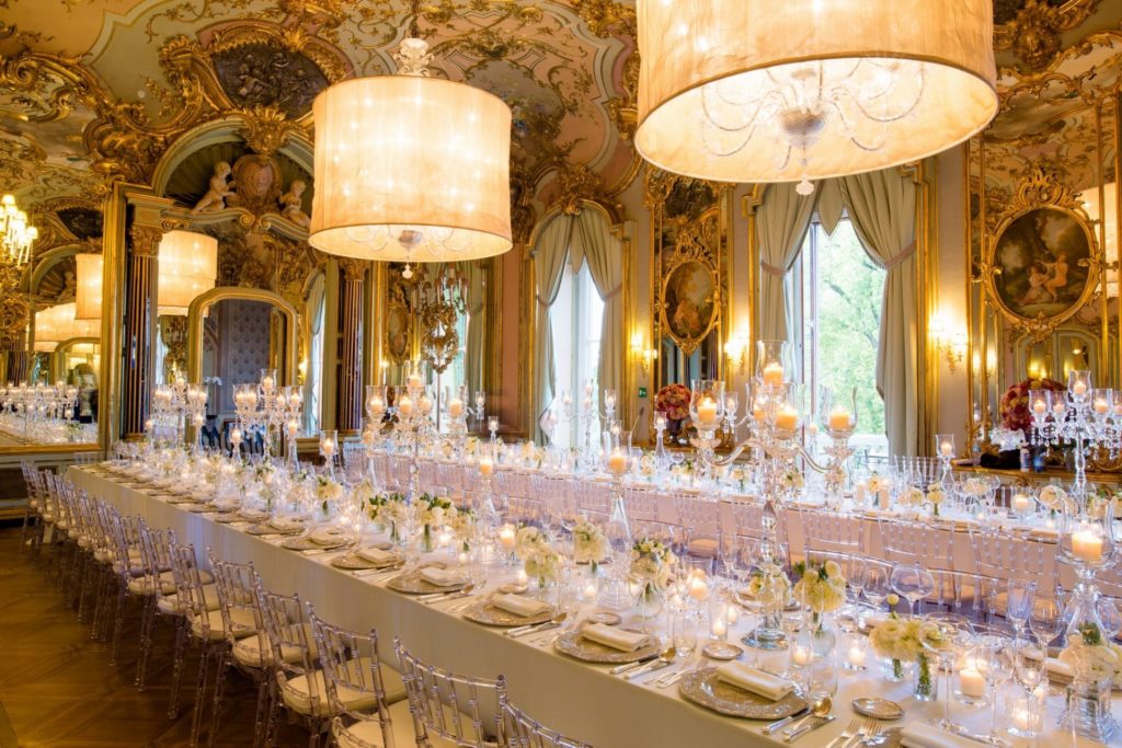 Imperial table in Italian villa wedding