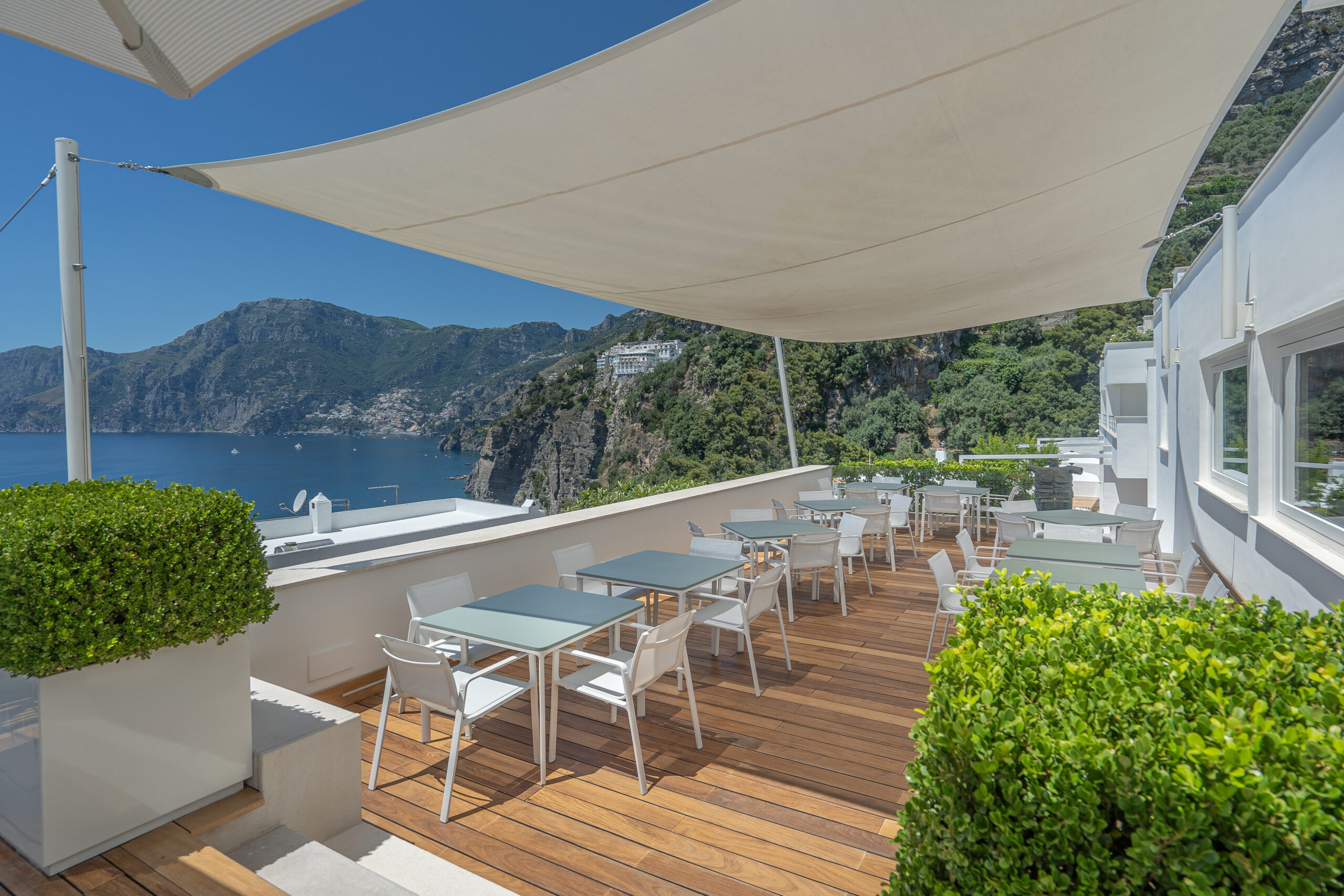 Casa Angelina's terrace restaurant overlooking the Amalfi Coast, perfect for a wedding.