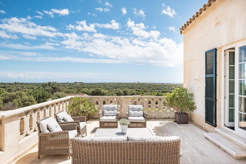 Wedding and honeymoon retreat at Cugo Gran Menorca, Spain