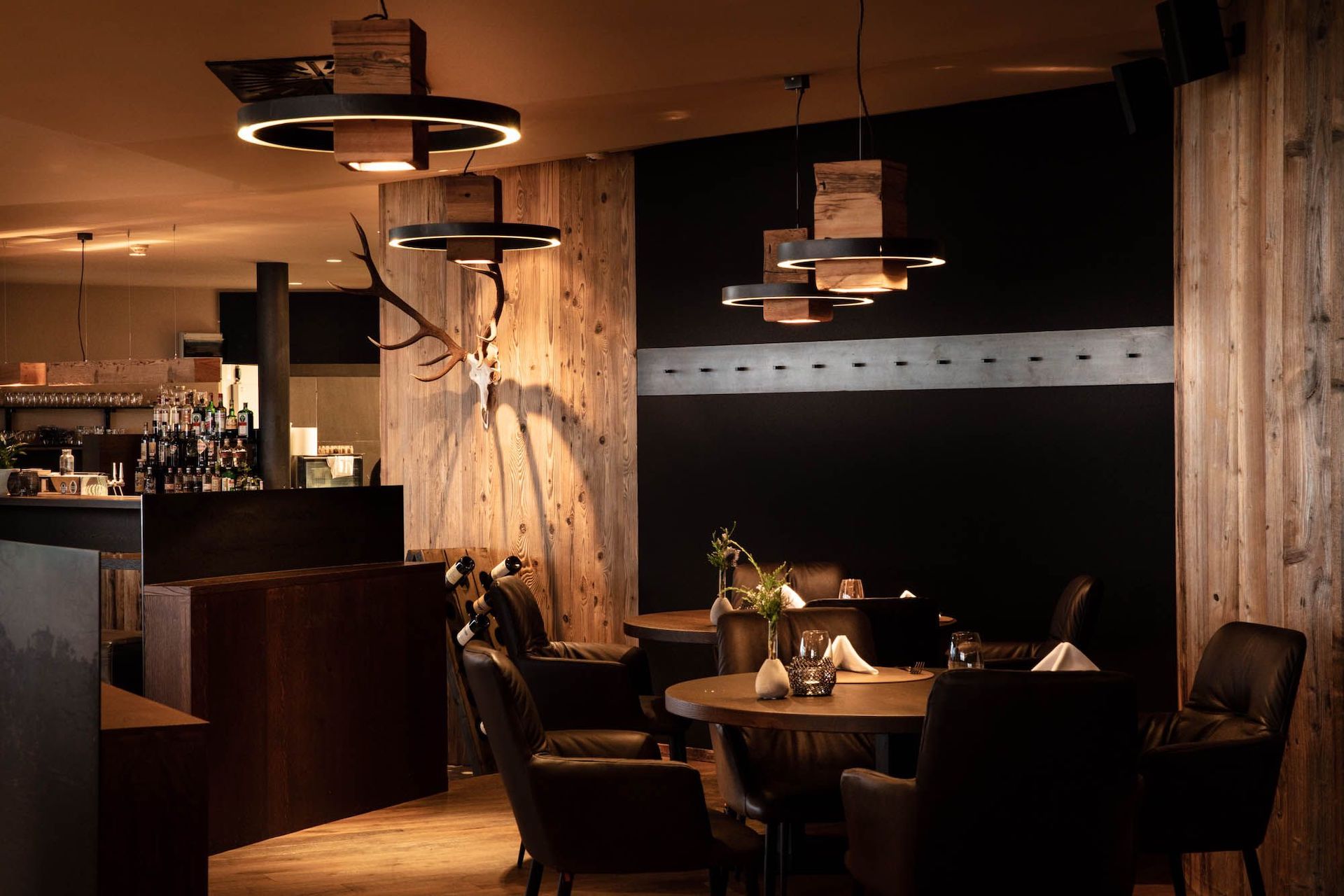 Alpina Chalet Restaurant
