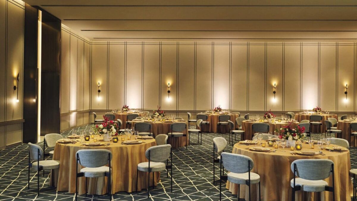 Destination wedding Los Angeles, Conrad Los Angeles