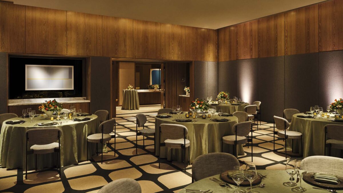 Destination wedding Los Angeles, Conrad Los Angeles