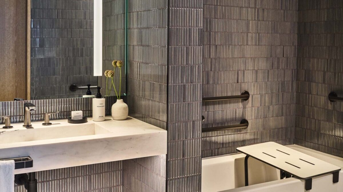 Destination wedding Los Angeles, Conrad Los Angeles