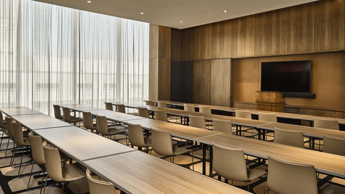 Destination wedding Los Angeles, Conrad Los Angeles