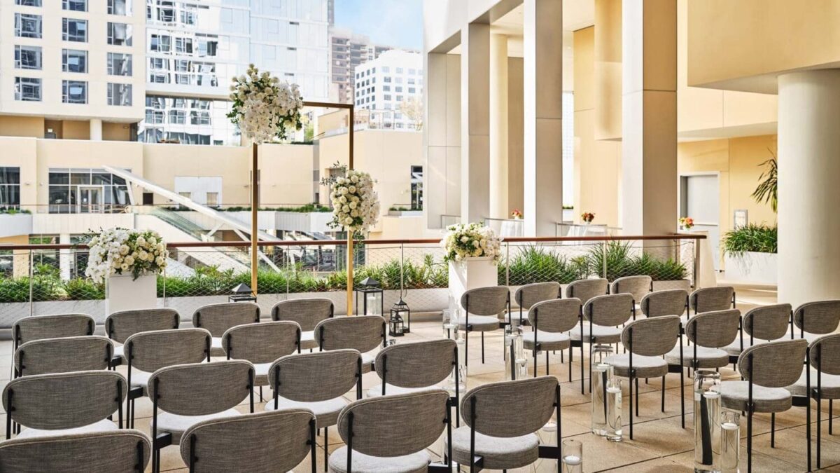 Destination wedding Los Angeles, Conrad Los Angeles
