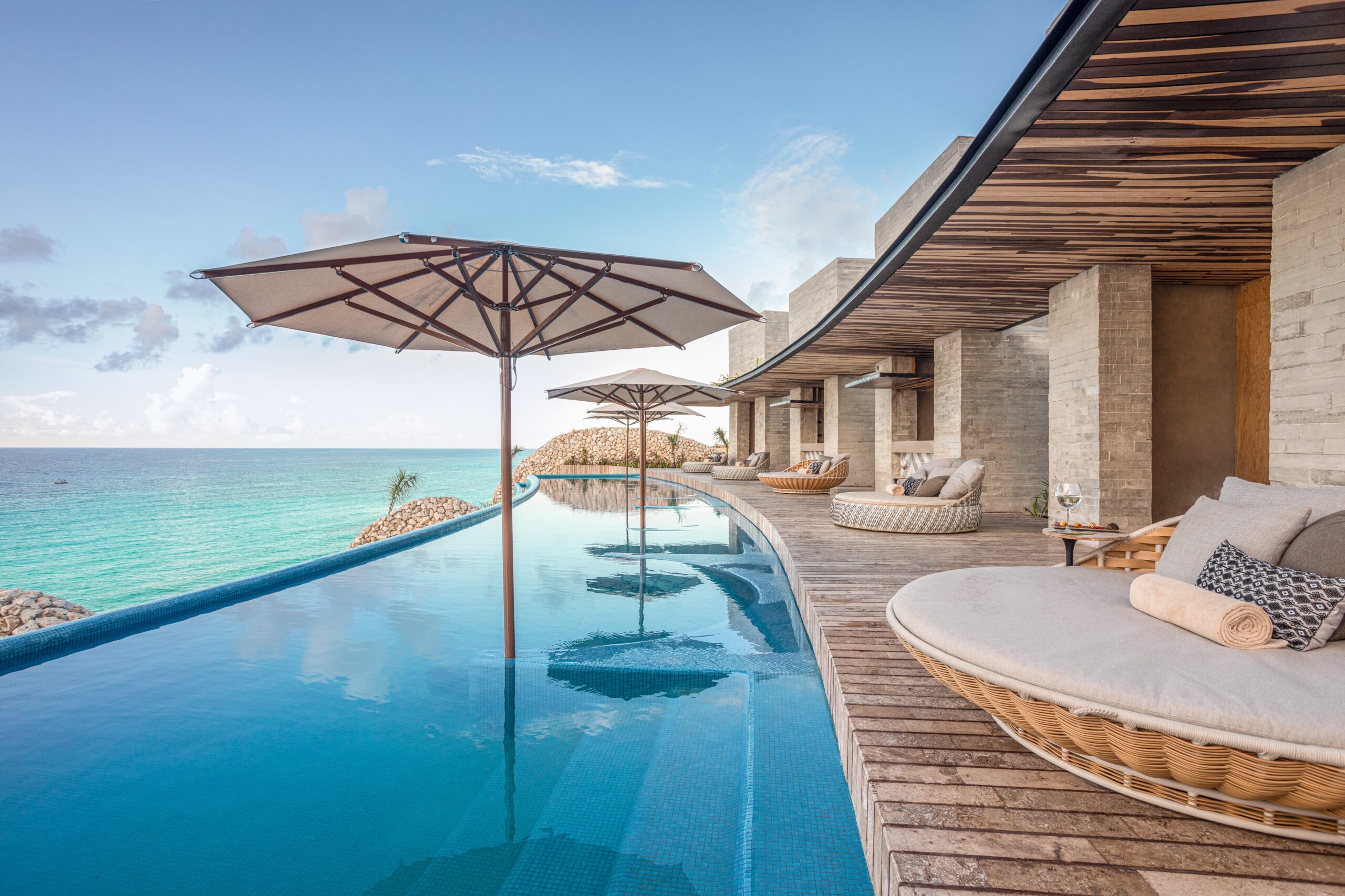 Infinity pool at La Casa De La Playa, a luxury Mexico wedding venue.