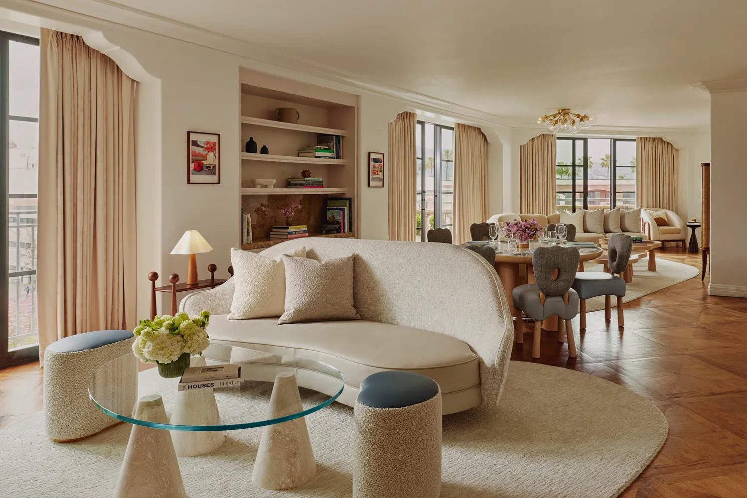 Luxurious living room at the Maybourne Beverly Hills, ideal for a Beverly Hills wedding venue.