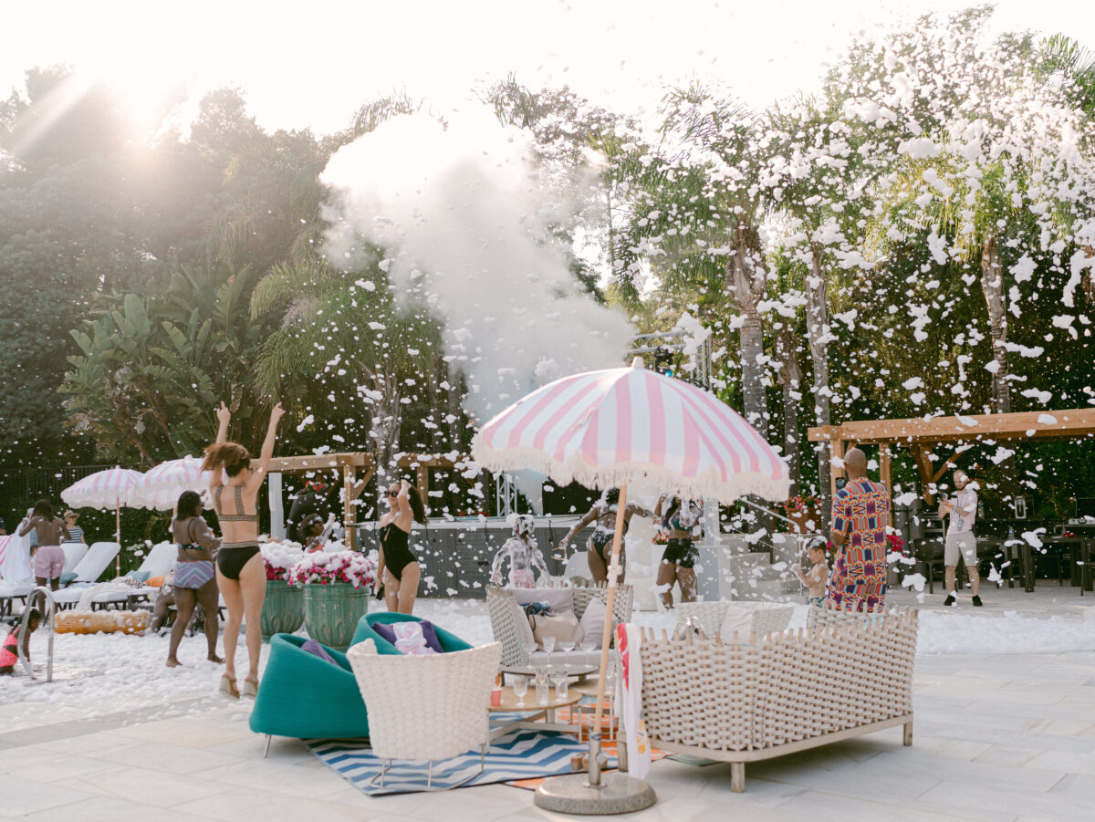 Luxury wedding in Saint-Tropez with a foam party at COMO Le Beauvallon